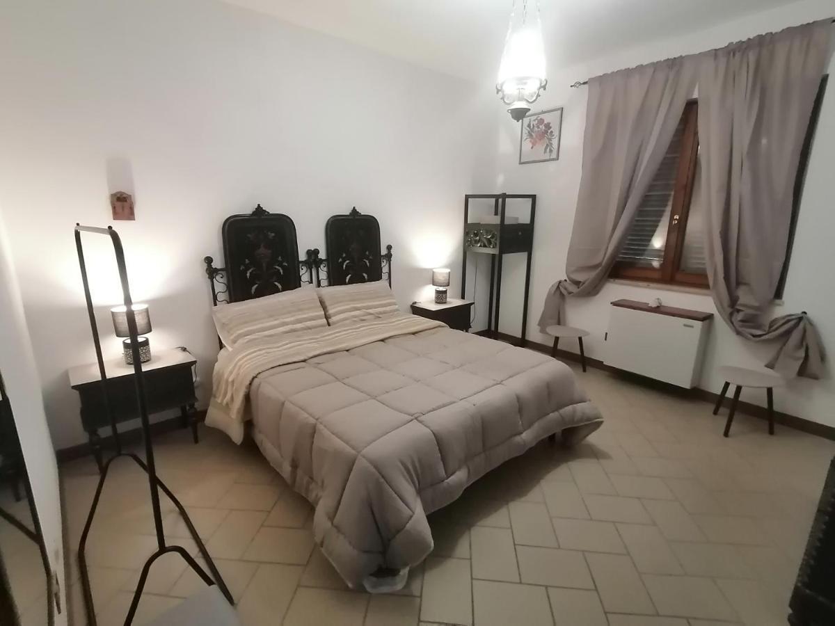 Residenza Schinardi Hotel Oristano Bagian luar foto